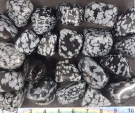 Obsidian Snefnug, Sten